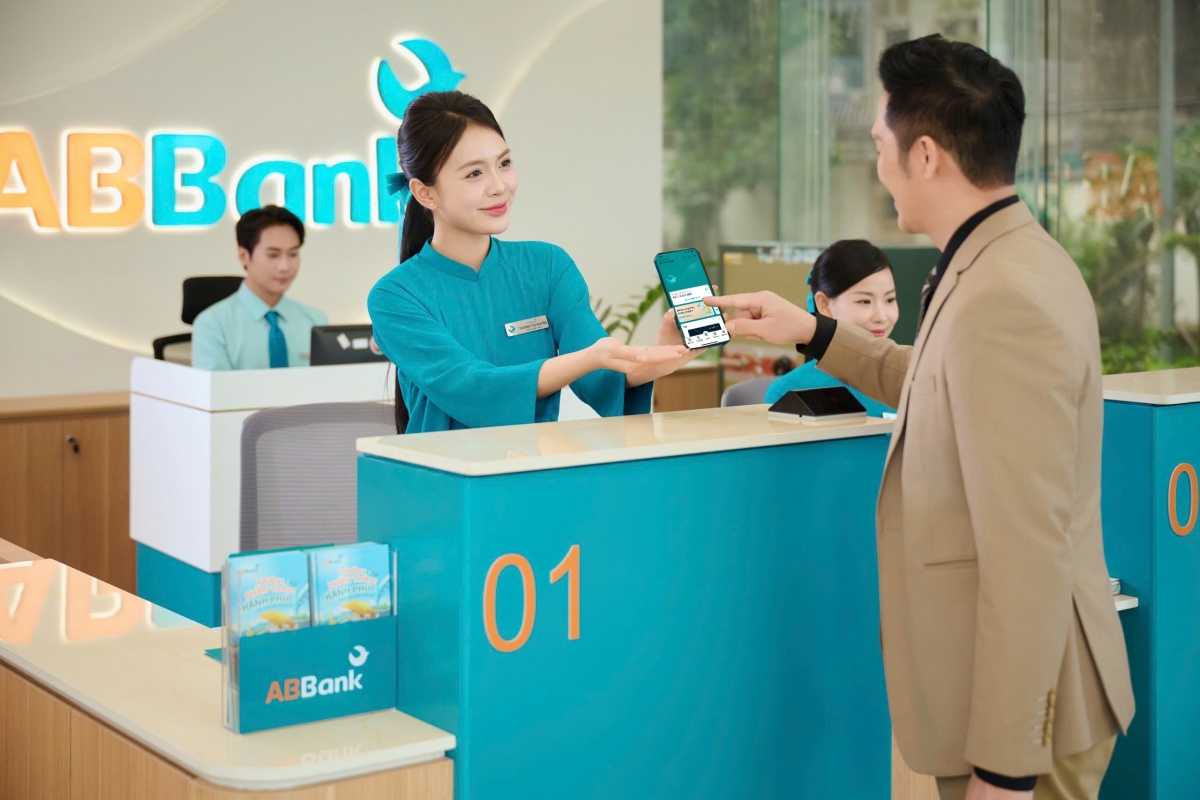 ABBank được vinh danh với hai giải thưởng quốc tế về công nghệ và ngân hàng bán lẻ